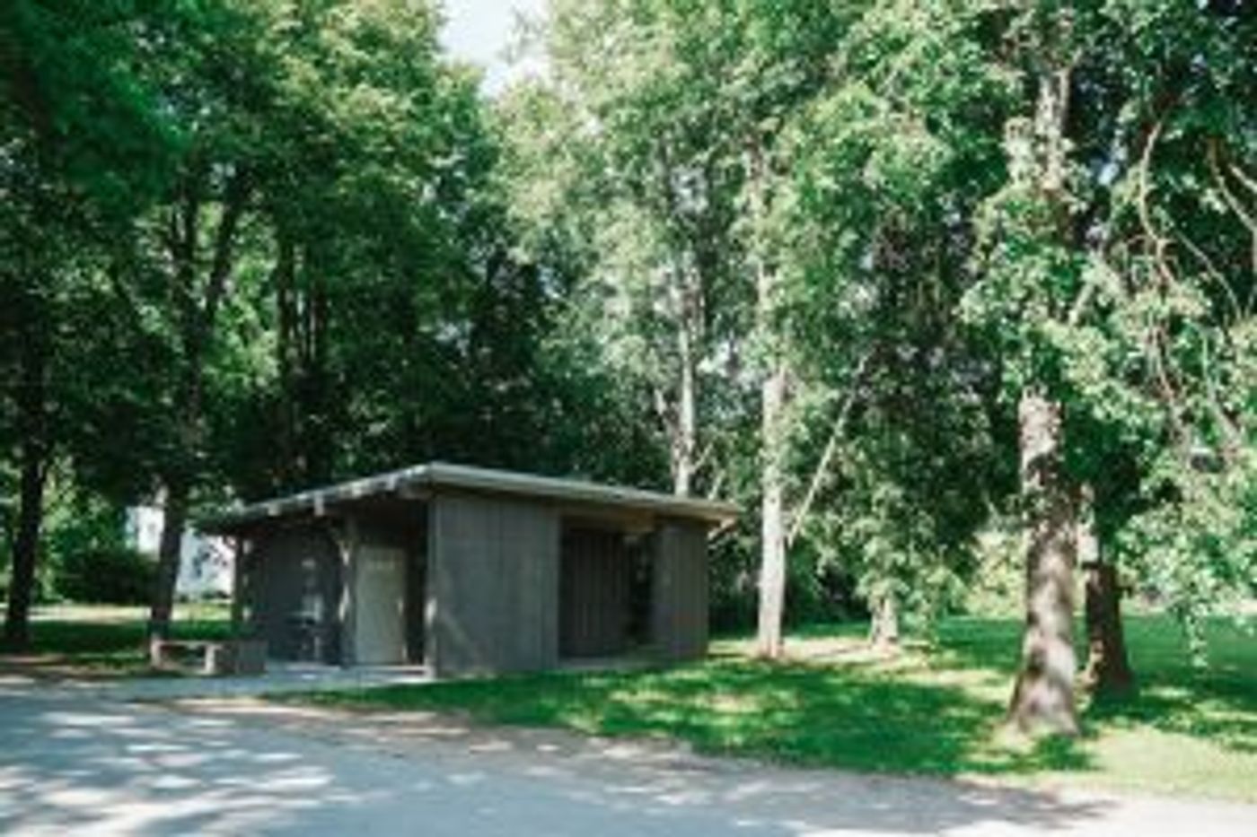 Sabiedriskā tualete Valmiermuižas parkā