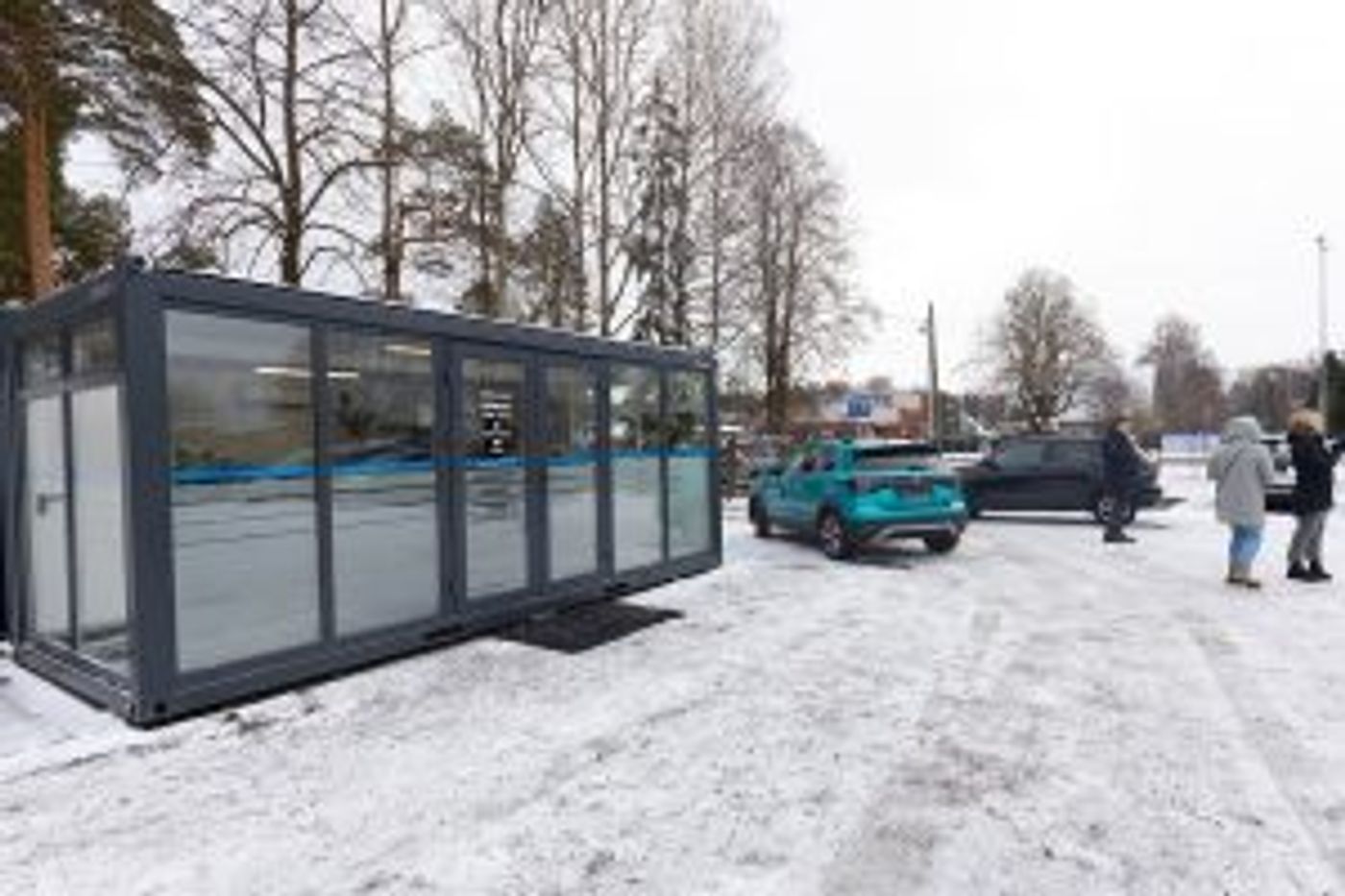 Auto tirdzniecības laukums Rīgas ielā 62, Valmierā